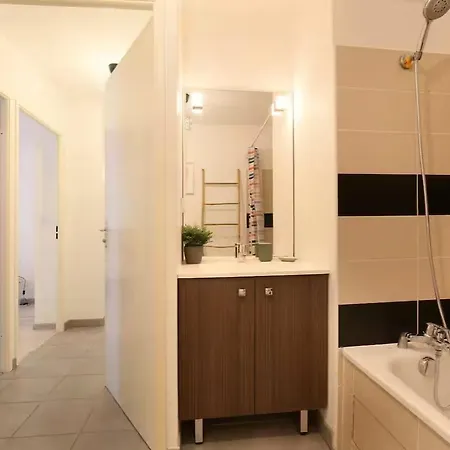 2 Bedrooms - Hometimal - Center - Parking