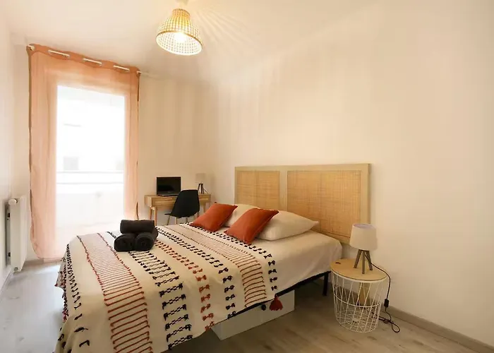 2 Bedrooms - Hometimal - Center - Parking